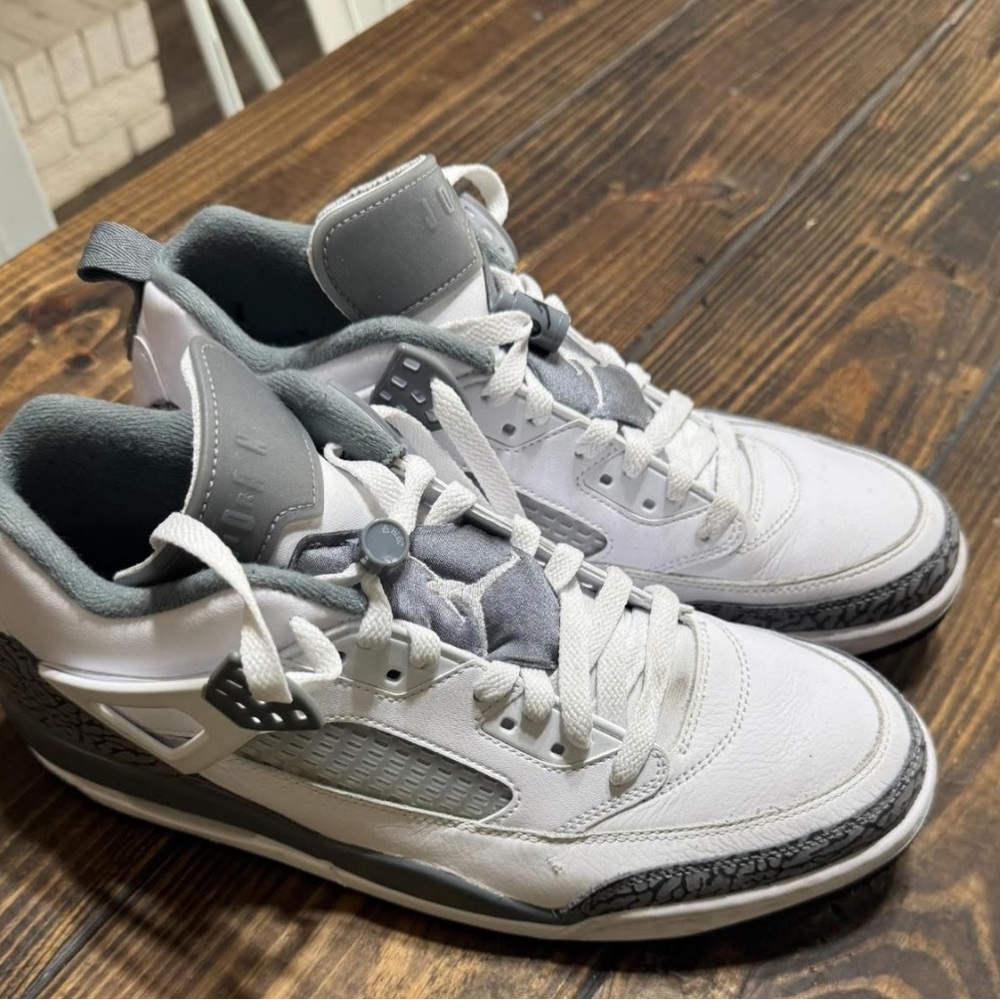 Jordan Spizike Low